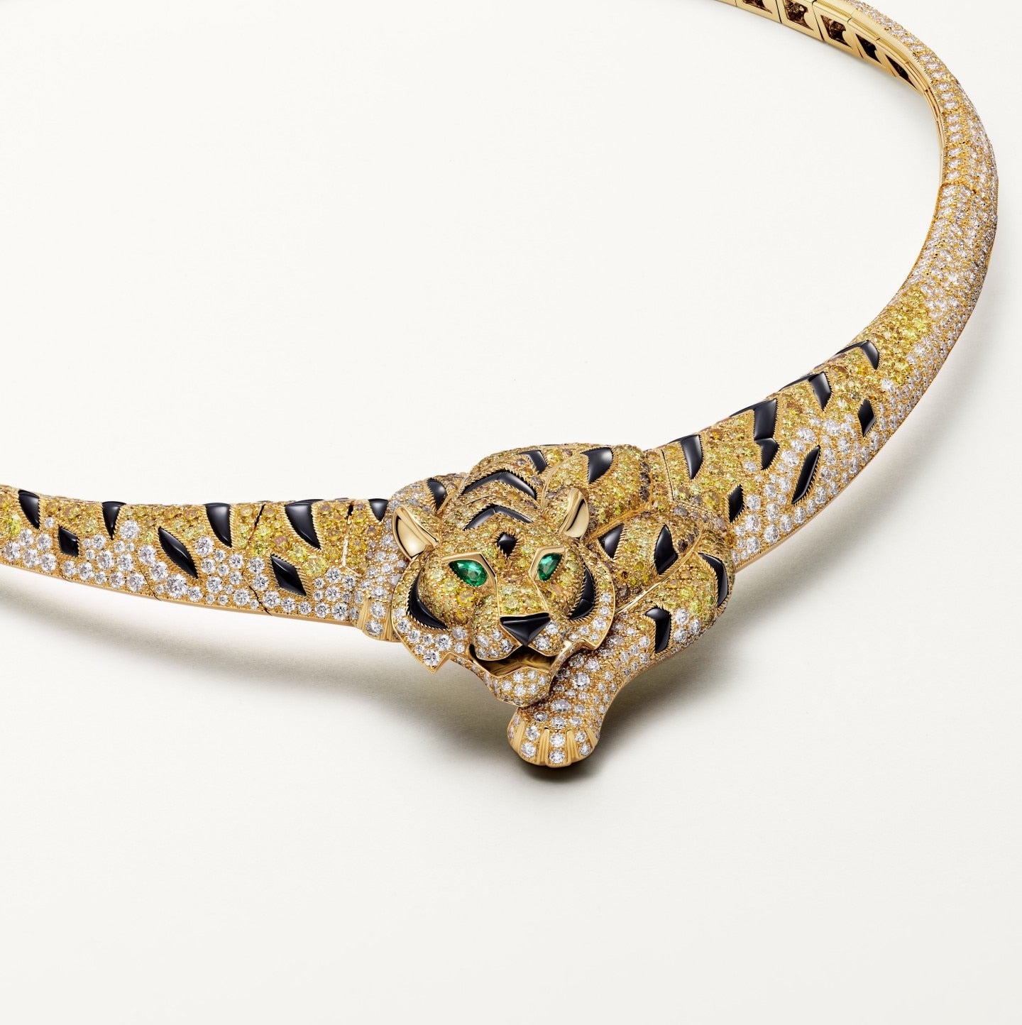 Collier Faune et Flore de Cartier, diamants jaunes, oranges et bruns, pavé